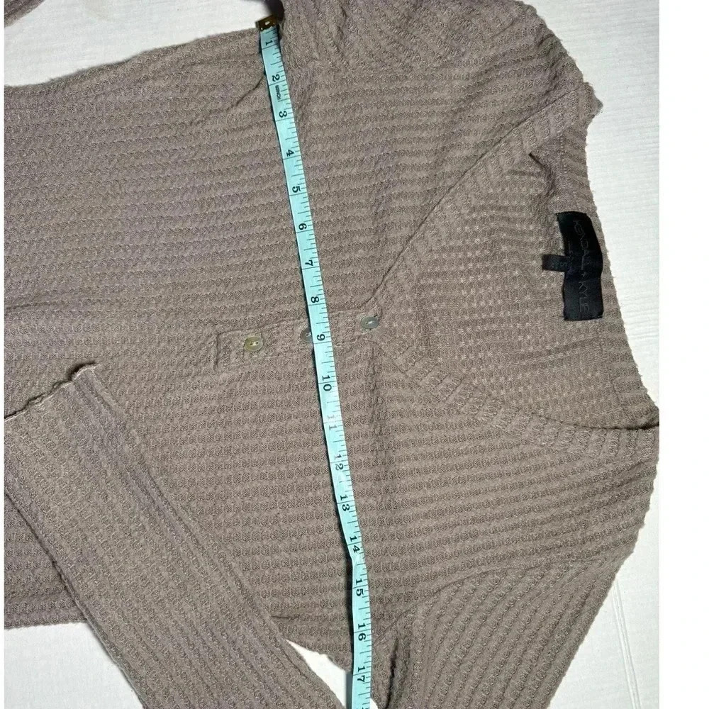 KENDALL + KYLIE Women's Button Front Long Sleeve Top Knit Beige Small - Picture 7 of 11